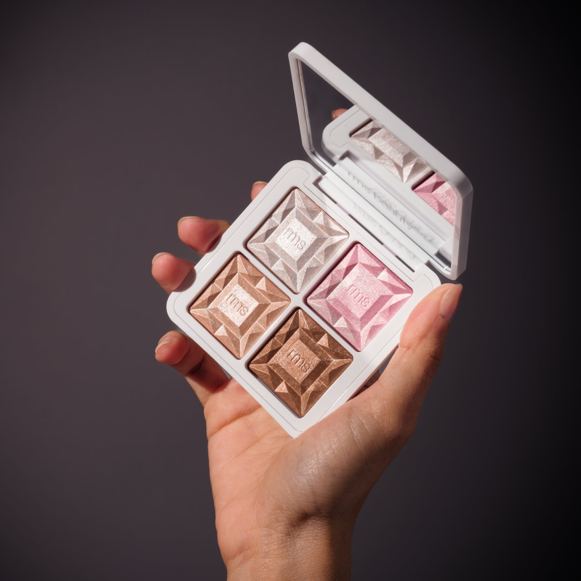 rms Beauty ReDimension Daily Glow Sheer Highlighter Palette