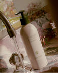 Flamingo Estate Jasmine & Rose Bath Set