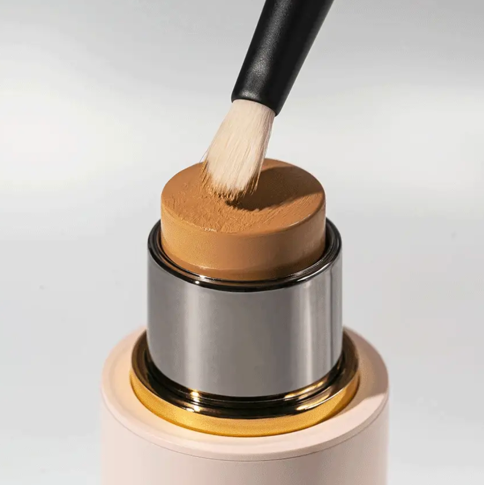 Westman Atelier Spot Check Brush