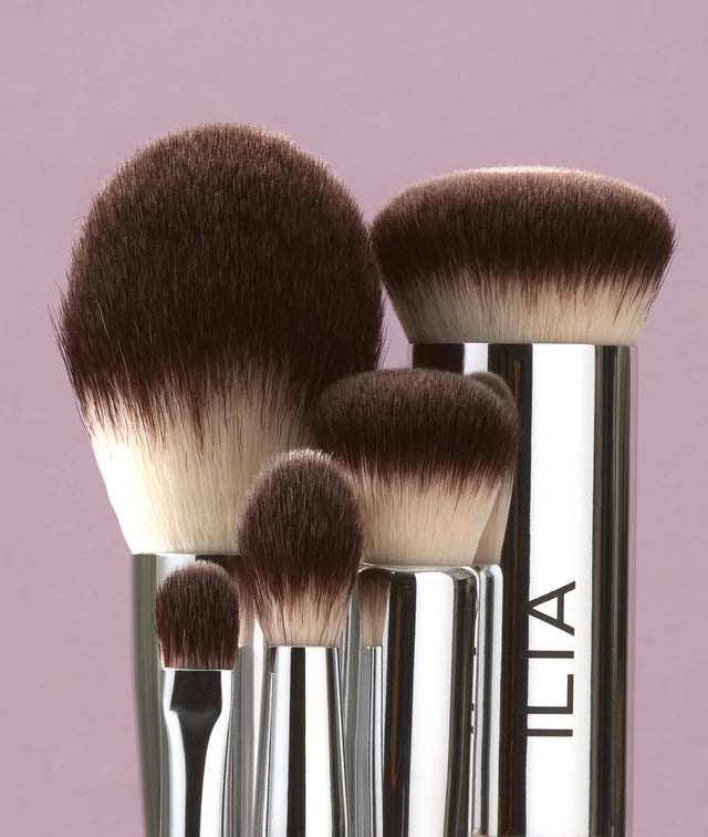 ILIA Beauty Finishing Powder Brush